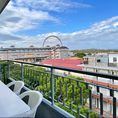 Olimpo Carraro Immobiliare - Family Apartman *